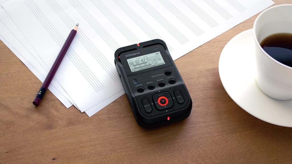 Roland R-07 レッド Roland R-07 : l'enregistreur audio ultra-compact - Jeff Loch - Blog